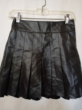 Abercrombie & Fitch Black Faux Leather Skater Skirt Xs